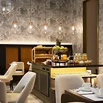 Hotel D 4*