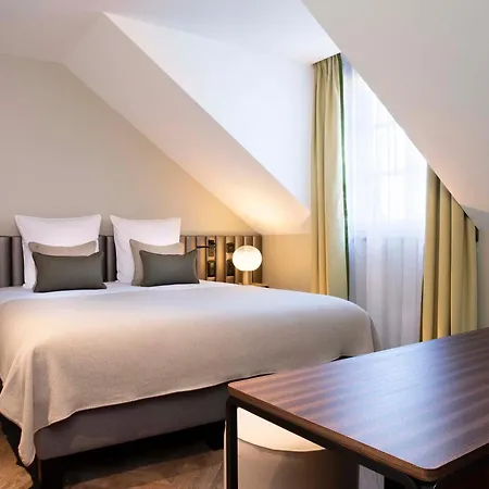 Hotel D 4*