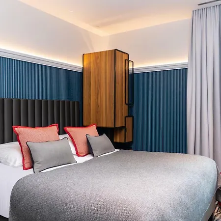 Hotel D 4*