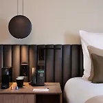 D Hotel 4*