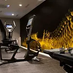 Hotel D
